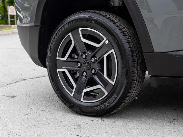 2026 Jeep Cherokee Laredo 4x4