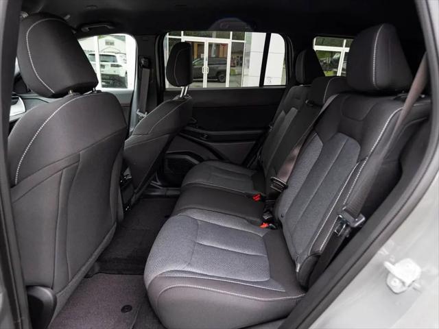 2026 Jeep Cherokee Laredo 4x4