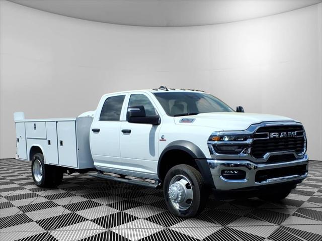 2026 RAM 5500 Chassis RAM 5500 TRADESMAN CHASSIS CREW CAB 4X4 84 CA
