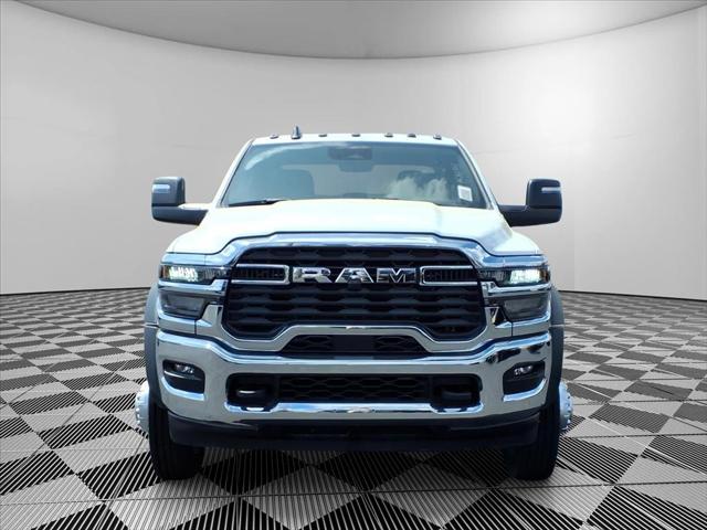 2026 RAM 5500 Chassis RAM 5500 TRADESMAN CHASSIS CREW CAB 4X4 84 CA