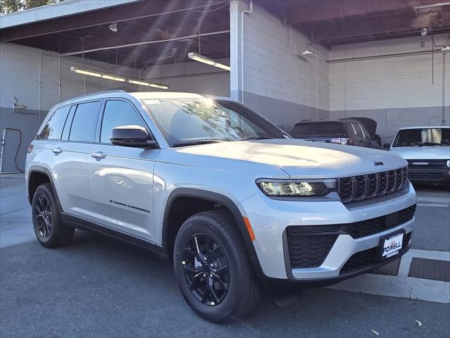 2026 Jeep Grand Cherokee Altitude 4x4