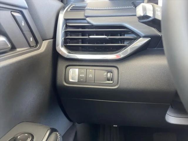 2026 GMC Acadia Elevation FWD