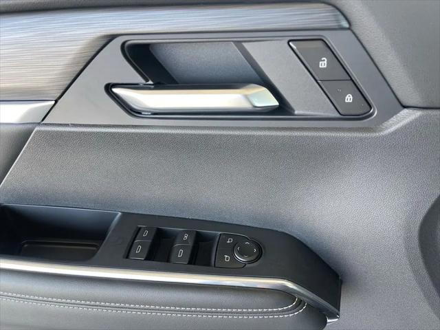 2026 GMC Acadia Elevation FWD