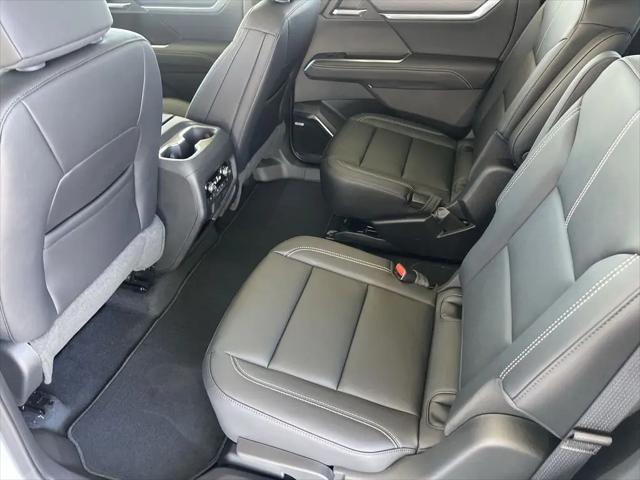 2026 GMC Acadia Elevation FWD