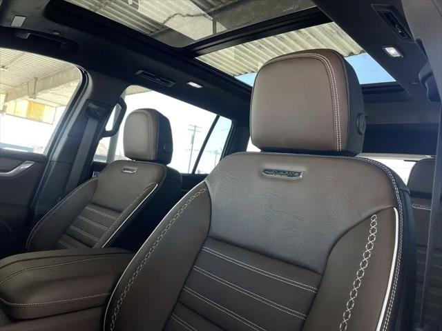 2026 GMC Acadia Denali Ultimate AWD