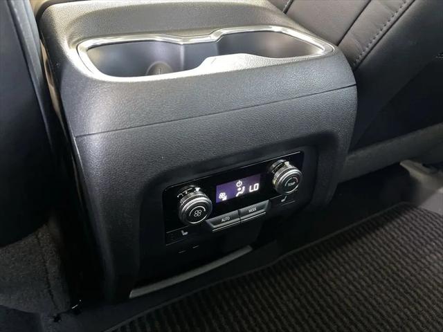 2026 GMC Acadia Denali Ultimate AWD