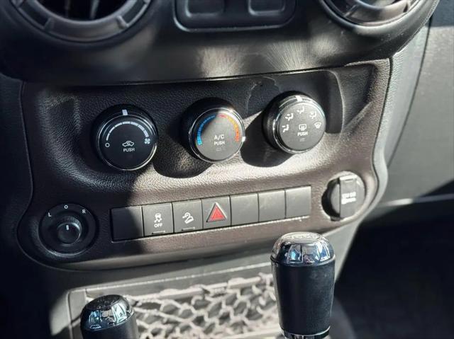 2017 Jeep Wrangler Willys Wheeler
