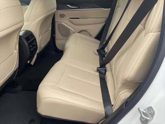 2026 Jeep Grand Cherokee Limited 4x2