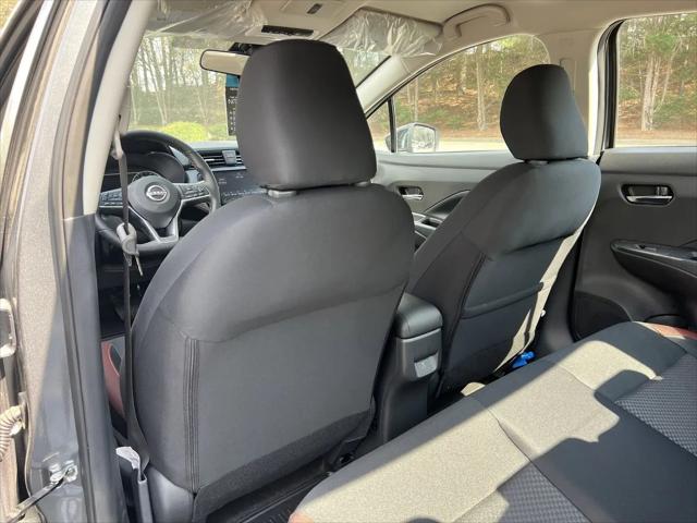 2025 Nissan Versa 1.6 SR