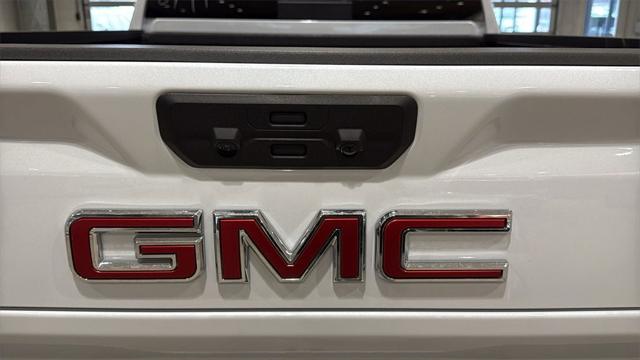 2026 GMC Sierra 2500HD Crew Cab, Standard Bed, Denali, 4WD