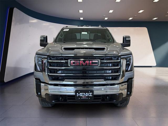2026 GMC Sierra 2500HD Crew Cab, Standard Bed, SLT, 4WD