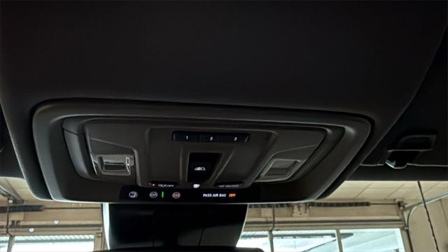 2026 GMC Sierra 2500HD Crew Cab, Standard Bed, SLT, 4WD