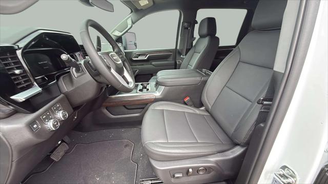 2026 GMC Sierra 2500HD Crew Cab, Standard Bed, SLT, 4WD