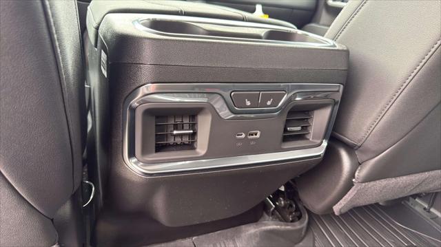 2026 GMC Sierra 2500HD Crew Cab, Standard Bed, SLT, 4WD