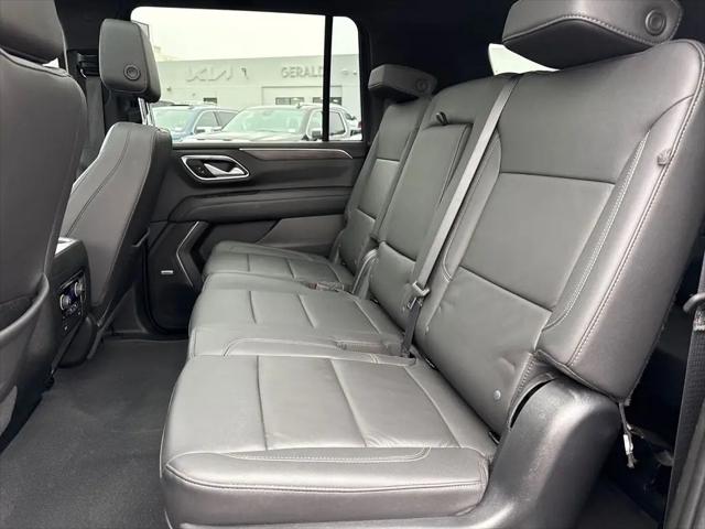 2022 Chevrolet Suburban 4WD LT