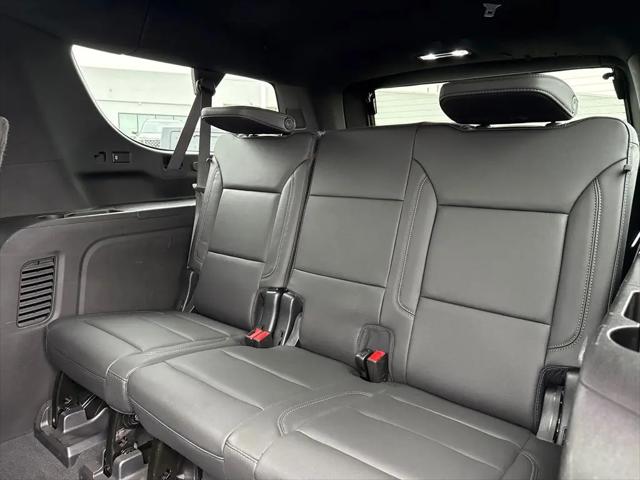 2022 Chevrolet Suburban 4WD LT