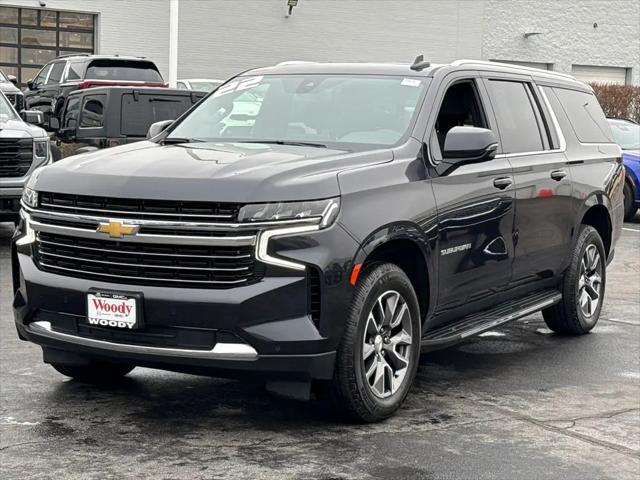 2022 Chevrolet Suburban 4WD LT