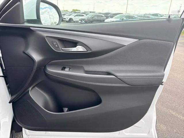 2026 Buick NV Preferred FWD