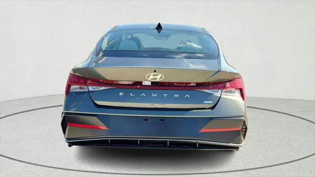 2026 Hyundai Elantra Hybrid Limited