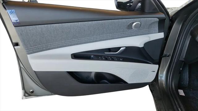 2026 Hyundai Elantra Hybrid Limited