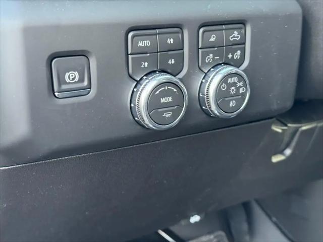 2026 GMC Sierra 2500HD Crew Cab, Standard Bed, AT4, 4WD