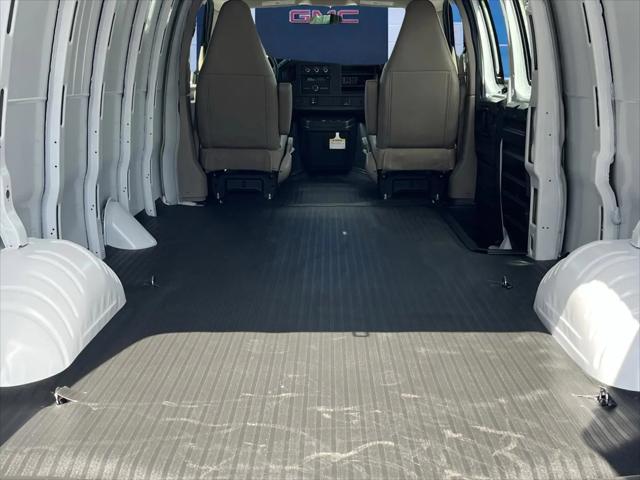 2026 GMC Savana Cargo 2500 Extended Wheelbase, Work Van, RWD