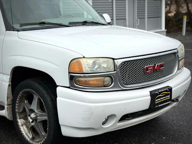 2004 GMC Yukon XL Denali