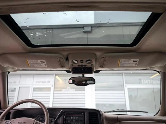 2004 GMC Yukon XL Denali