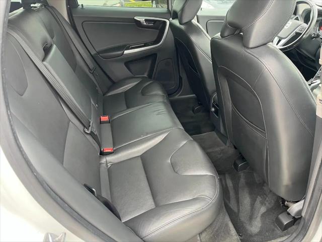 2016 Volvo XC60 T5 Premier