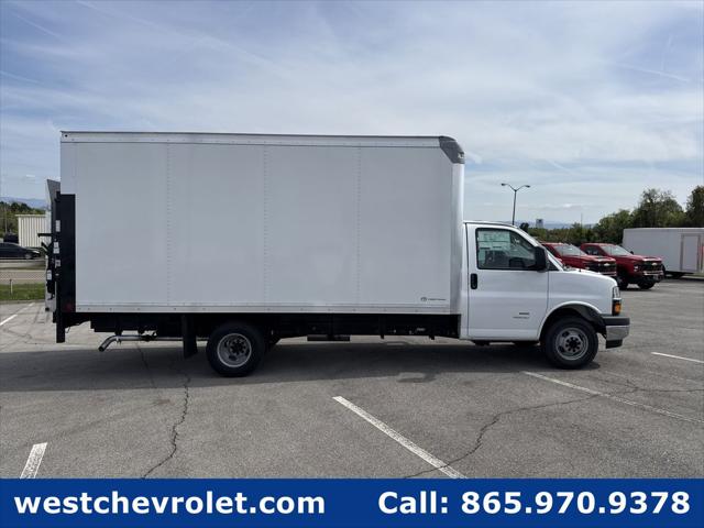 2026 Chevrolet Express Cutaway 4500 Van