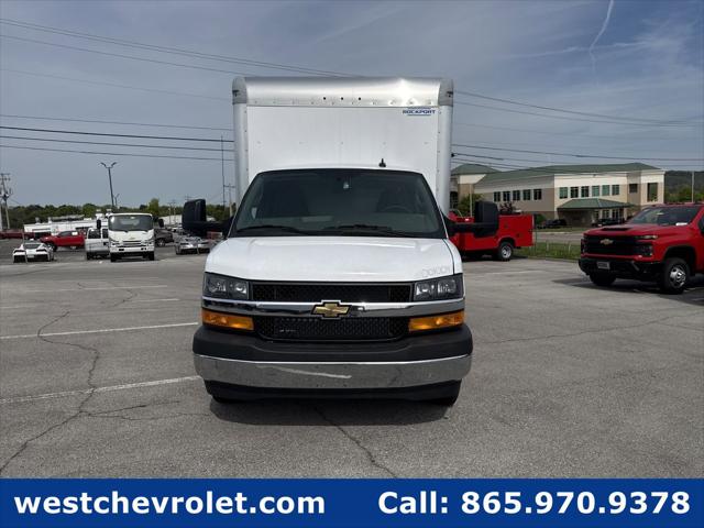 2026 Chevrolet Express Cutaway 4500 Van