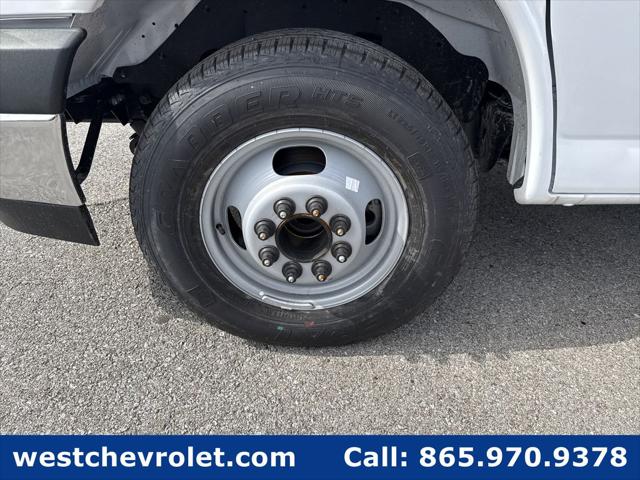 2026 Chevrolet Express Cutaway 4500 Van