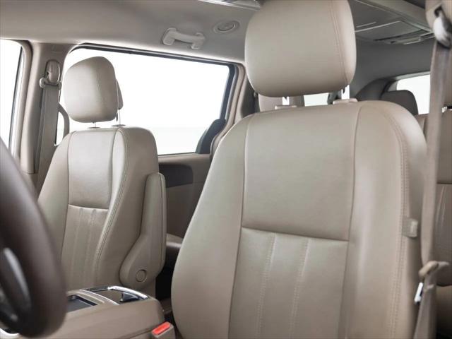 2012 Chrysler Town & Country Touring-L