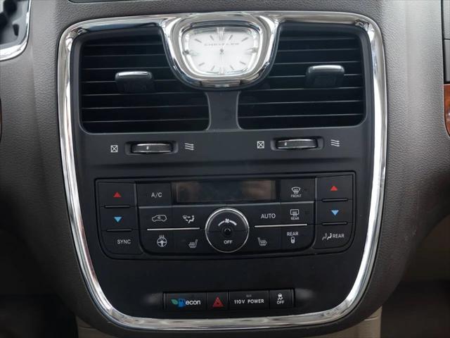 2012 Chrysler Town & Country Touring-L