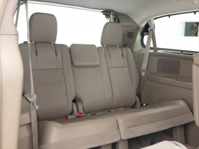 2012 Chrysler Town & Country Touring-L