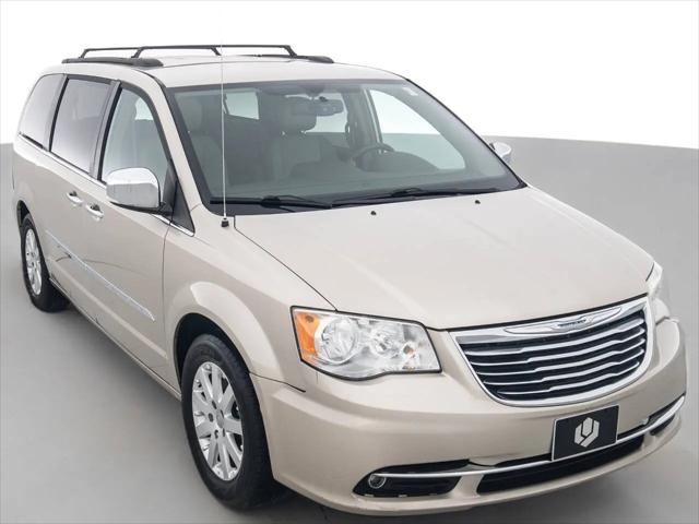 2012 Chrysler Town & Country Touring-L for sale in Coal City, IL