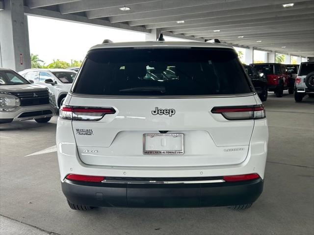2025 Jeep Grand Cherokee L Laredo 4x4