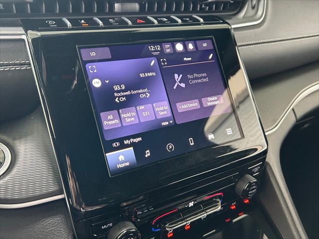 2025 Jeep Grand Cherokee L Laredo 4x4