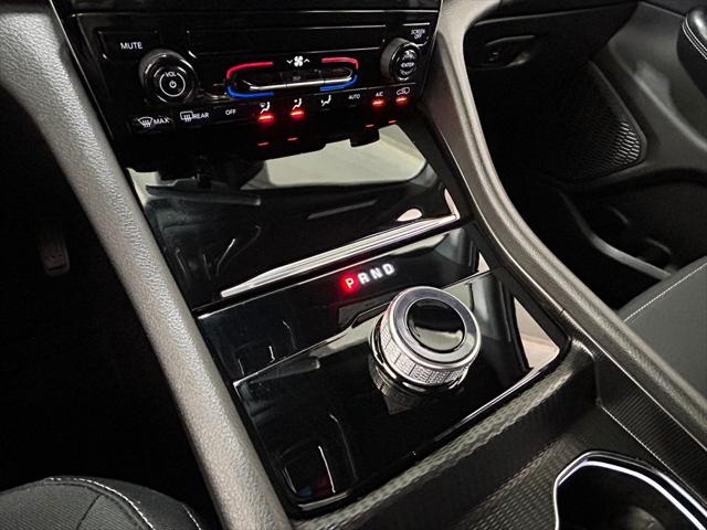 2025 Jeep Grand Cherokee L Laredo 4x4