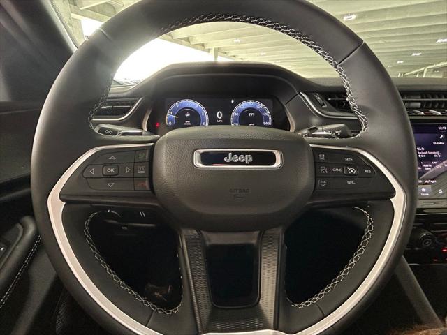 2025 Jeep Grand Cherokee L Laredo 4x4