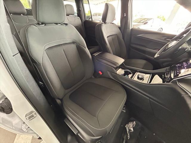 2025 Jeep Grand Cherokee L Laredo 4x4