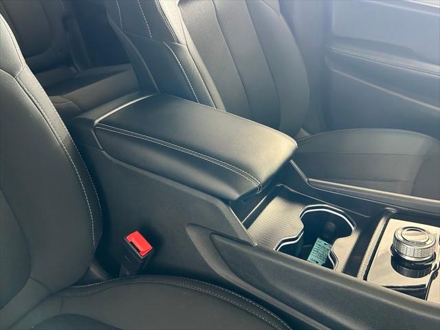 2025 Jeep Grand Cherokee L Laredo 4x4