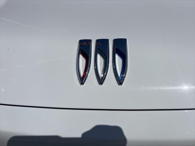 2025 Buick Enclave Preferred FWD