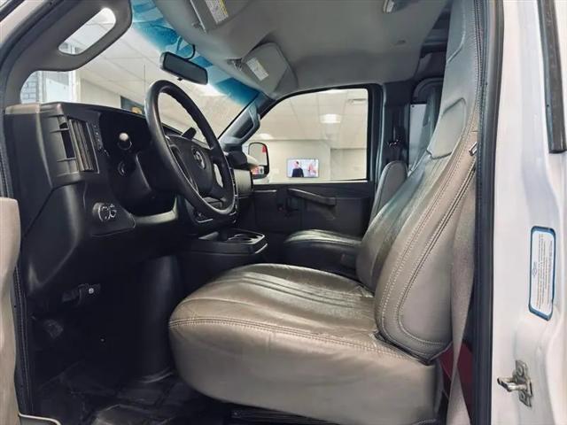 2022 GMC Savana Cargo RWD 2500 Regular Wheelbase Work Van
