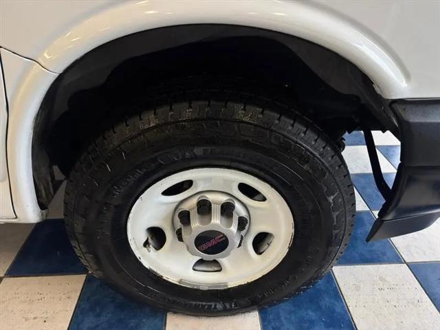2022 GMC Savana Cargo RWD 2500 Regular Wheelbase Work Van