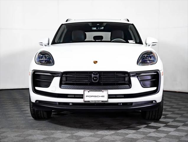 2025 Porsche Macan Macan