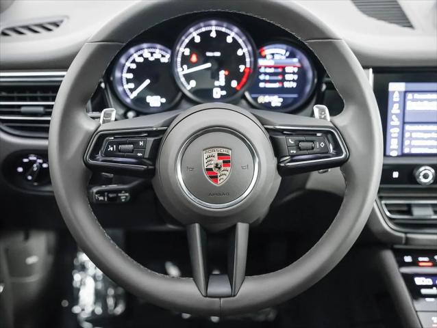 2025 Porsche Macan Macan