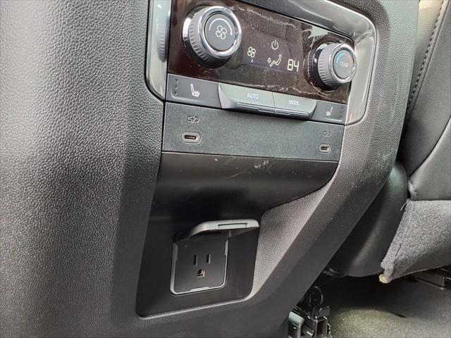 2026 Chevrolet Suburban RST, 4WD