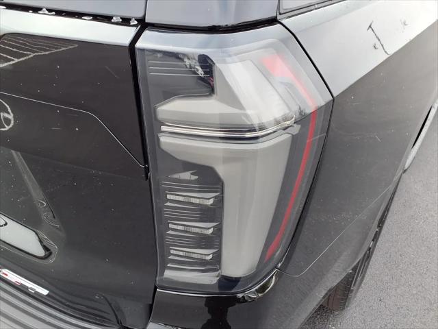 2026 Chevrolet Suburban RST, 4WD