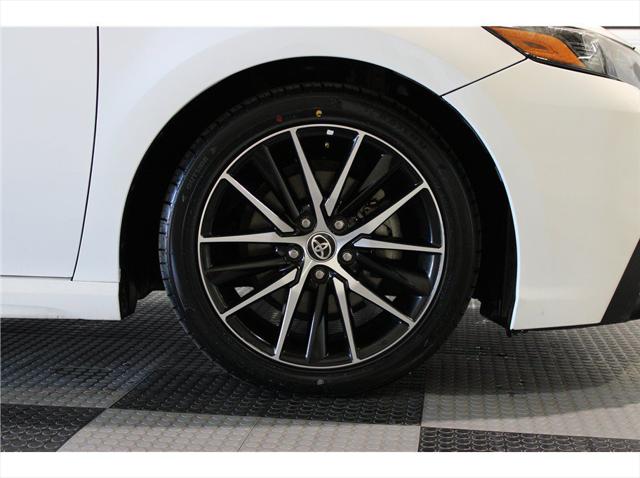 2021 Toyota Camry SE Hybrid